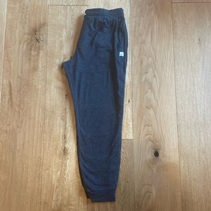 Vuori performance jogger